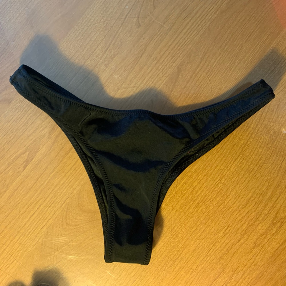 Victoria’s Secret itsy bikini bottom
